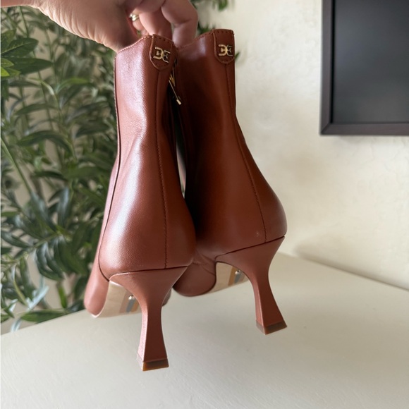 Sam Edelman Women's Leather Almond Toe Ankle Boot in Cognac Brown - Picture 6 of 7